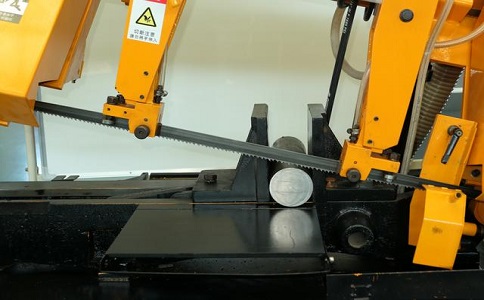 塘厦镇数控带锯床自动送料精度会出现偏差吗？